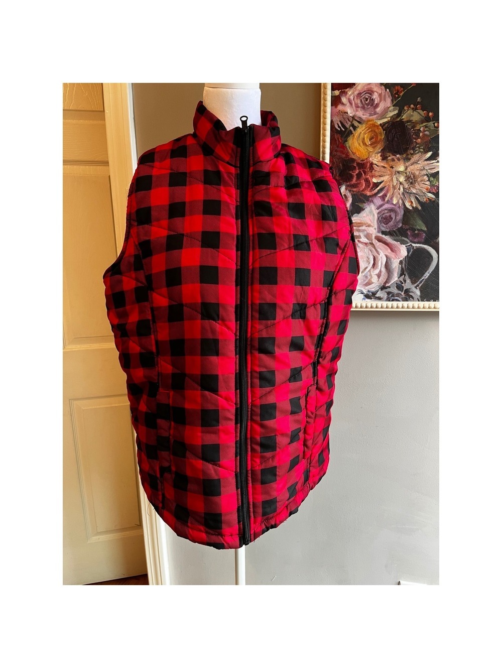 Women's Red Puffer Vest Fresh Plaid Red and Black Size Medium